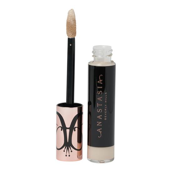 Anastasia Beverly Hills Magic Touch Concealer 1