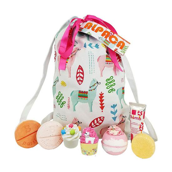 Bomb Cosmetics Bomb Alpaca My Bags Wash Bag Gift Pack