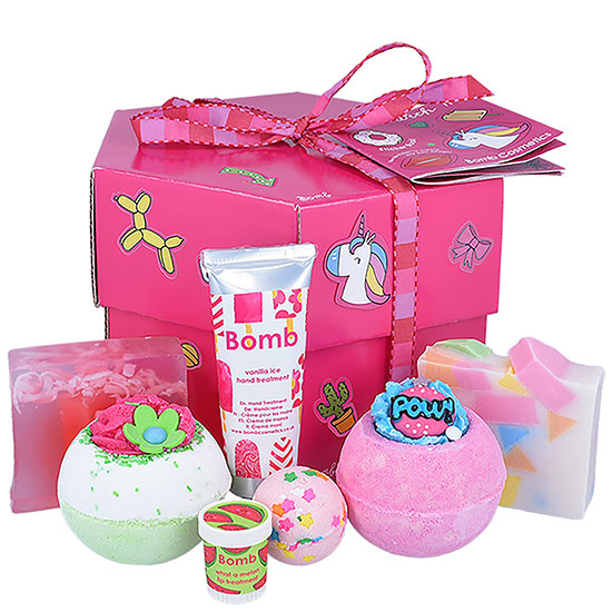 Bomb Cosmetics Christmas 2019 Stick With Me Gift Box