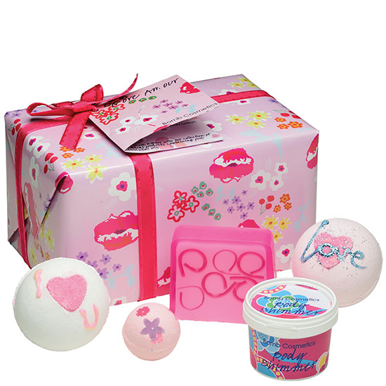Bomb Cosmetics Gift Packs More Amour