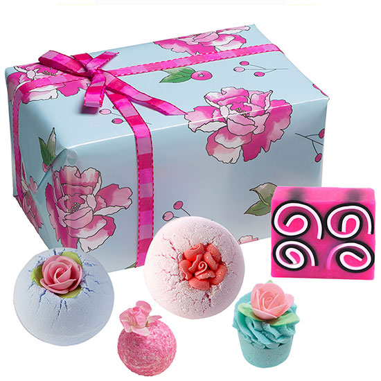 Bomb Cosmetics Gift Packs What In Carnation