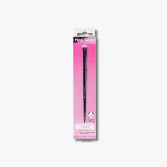 Brushworks No. 18 Flat Eye Brush