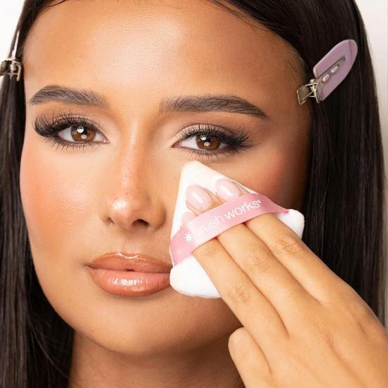 Brushworks Triangular Powder Puff Duo