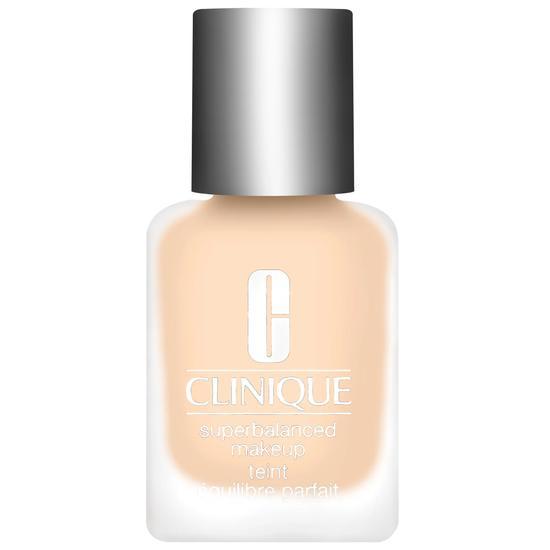 Clinique Superbalanced Makeup