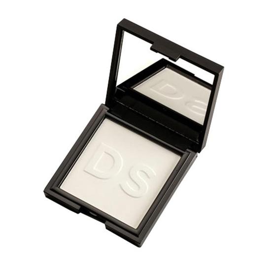 Daniel Sandler Invisible Veil Blotting Powder