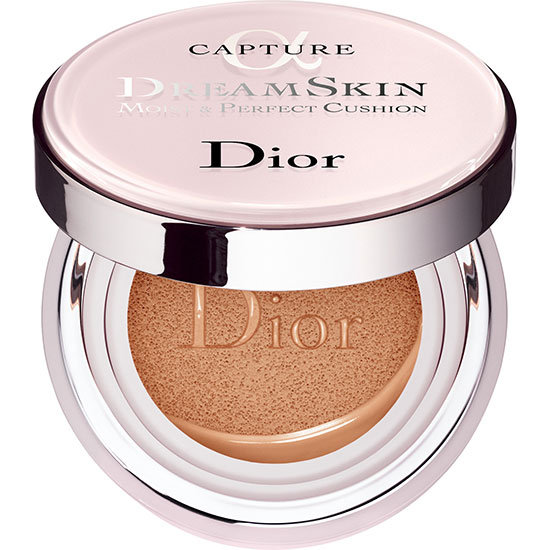DIOR Capture Dreamskin Moist & Perfect Cushion SPF 50 025-Apricot Beige
