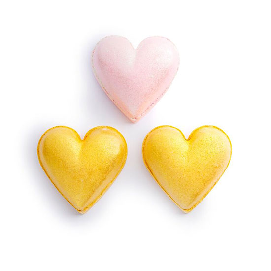 I Heart Revolution Metallic Heart Fizzer Kit