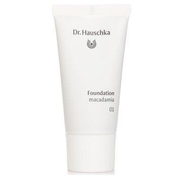 Dr Hauschka Foundation 01 macadamia