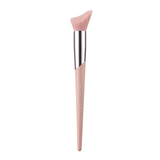 Fenty Beauty Cheek-Hugging Highlight Brush 120