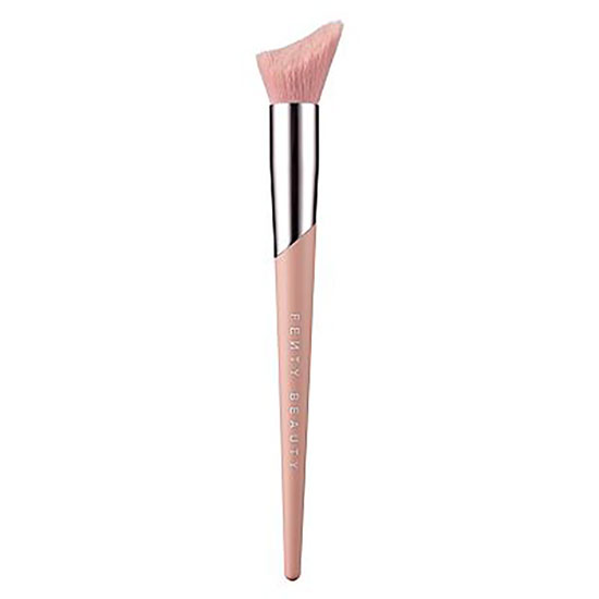 Fenty Beauty Cheek-Hugging Highlight Brush