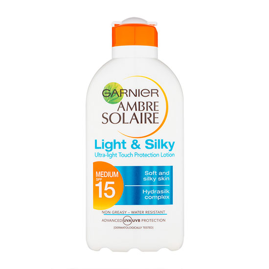 Garnier Ambre Solaire Light & Silky Lotion SPF15