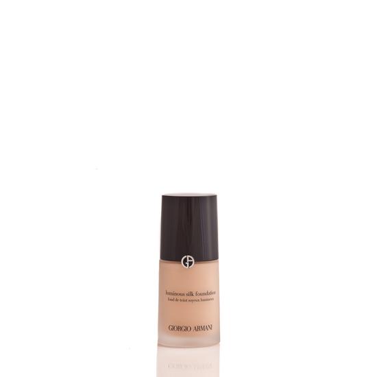 Armani Luminous Silk Foundation 5