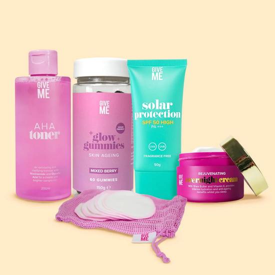Give Me Stay Youthful Essentials Kit