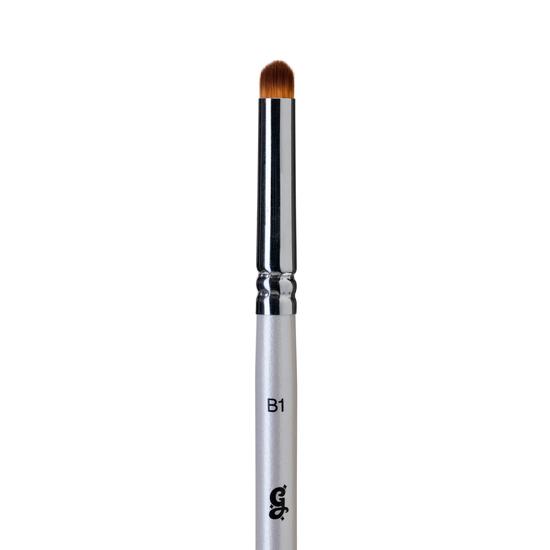 Glisten Cosmetics Blending Brush B1