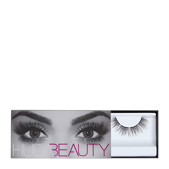 Huda Beauty Eazy Lash