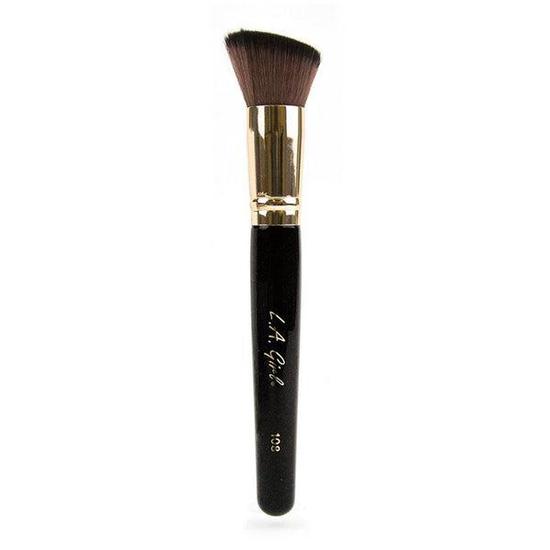 L.A. Girl PRO.Brushes 108 Angled Buffer Brush