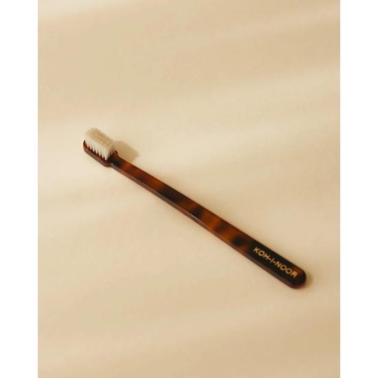 Laro Oral Care Koh-i-Noor Coccola Toothbrush