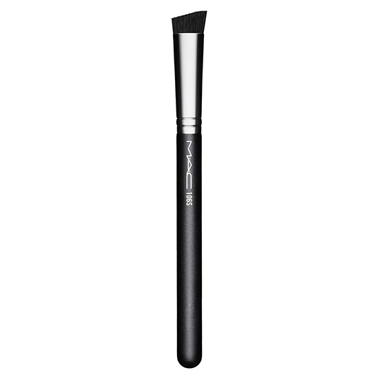 MAC 106 Triangular Concealer Brush