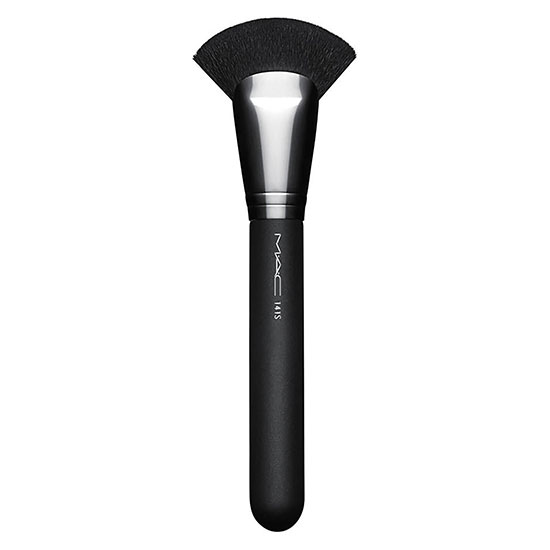 MAC 141 Synthetic Fan Face Brush