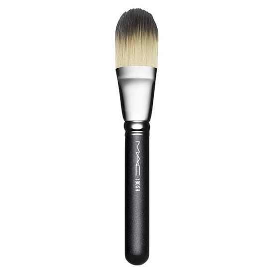 MAC 190SH Foundation Brush