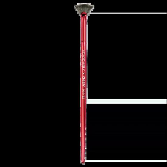 Melanie Mills Hollywood Fan Brush For Mascara