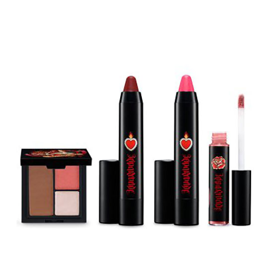Reina Rebelde Rosa Collection