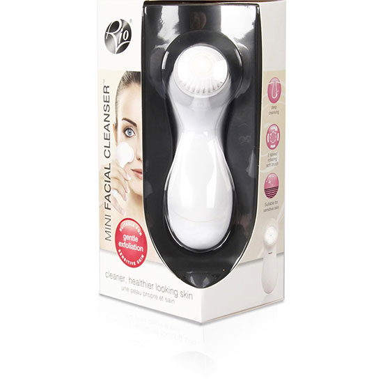 RIO Mini Facial Cleanser & Exfoliating Brush