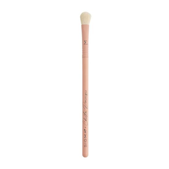 Sigma Beauty Christen Dominique Brush Eye + Nose Contour