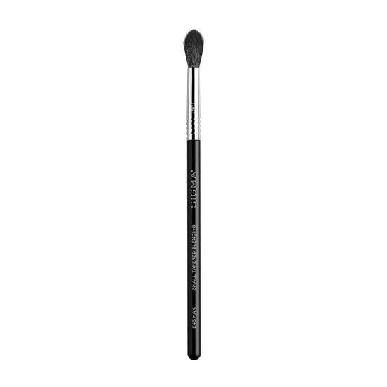 Sigma Beauty E45 Max Small Tapered Blending Brush Soften + blend crease colour