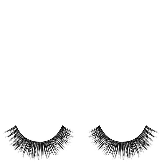 Velour Lashes Strike A Pose
