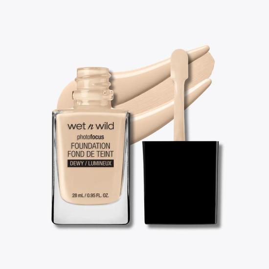 Wet N Wild Photo Focus Foundation Dewy Soft Ivory