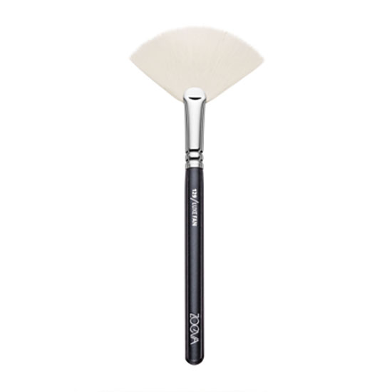 ZOEVA 129 Luxe Fan Brush