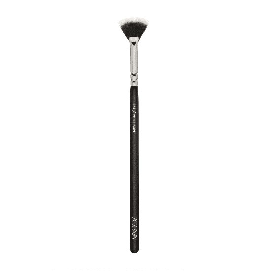 ZOEVA 137 Petit Fan Brush
