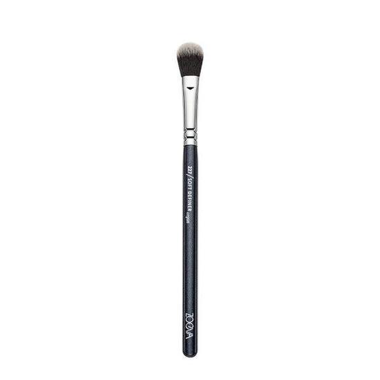 ZOEVA 227v Soft Definer Vegan Brush