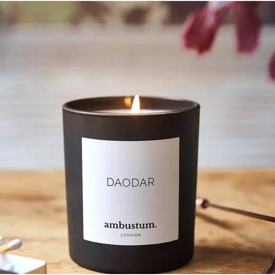 Ambustum London Daodar Candle Large 220g