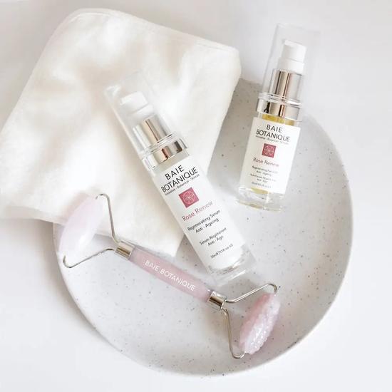 Baie Botanique Rose Quartz Dual Action Roller