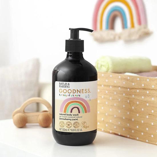 Baylis & Harding Goodness Kids Strawberry Swirl Natural Body Wash 500ml