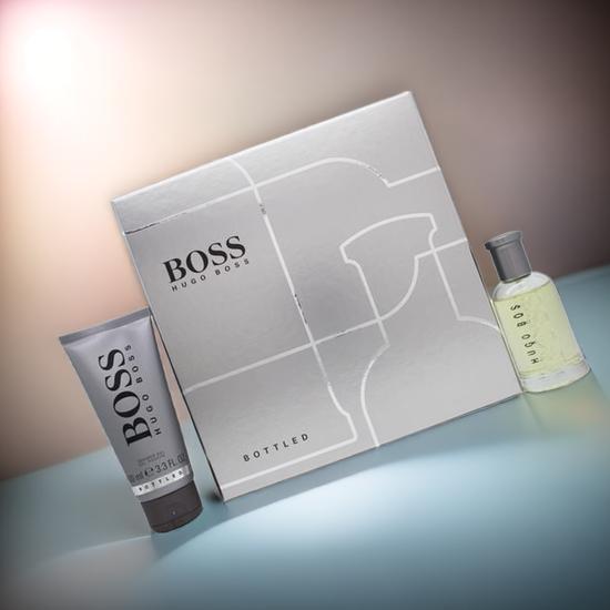 Boss Bottled Gift Set 50ml Eau De Toilette + 100ml Shower Gel