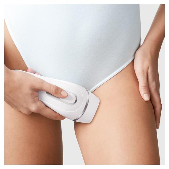 Braun IPL Silk-expert Pro 3 PL3233 Including 4 extras (Wide Head, Precision Head, Gillette Venus Divine Razor and Pouch)