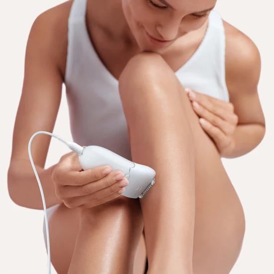 Braun Silk Epil 5 Power 5-825 Epilator With 3 extras, including bikini styler