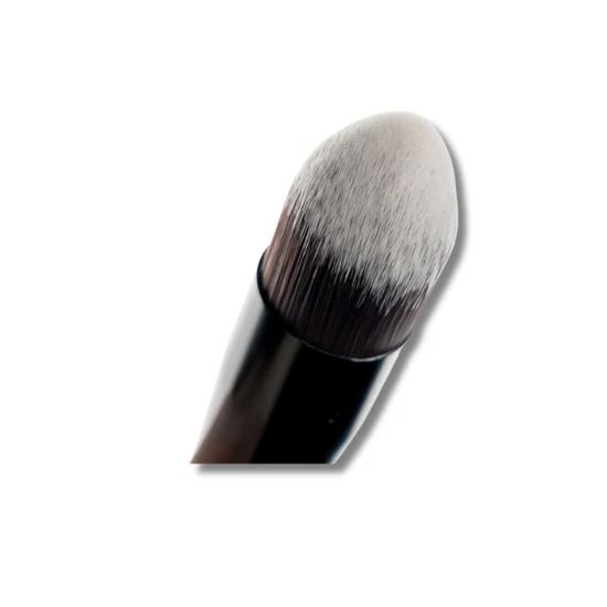 Brushworks No. 4 Tapered Precision Buffing Brush