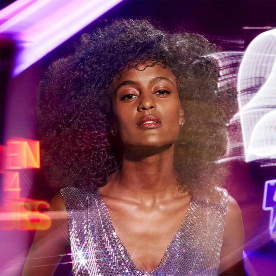 Bumble and bumble All About Defined Bb.Curls Set Curl Moisturizing Shampoo + Curl 3-in-1 Conditioner + Curl Defining Cream + Curl Reactivator