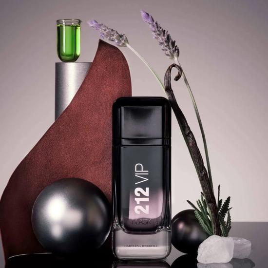 Carolina Herrera 212 VIP Black Eau De Parfum 50ml