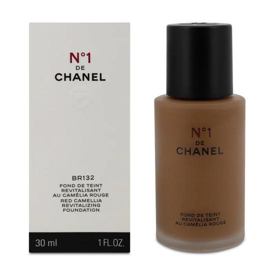 CHANEL No.1 Red Camellia Revitalising Foundation B10