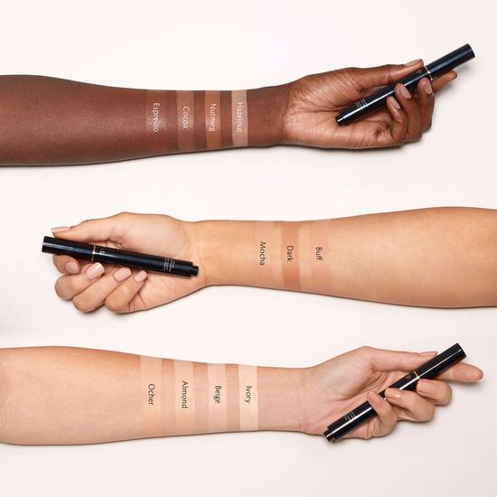 Clé de Peau Beauté Radiant Corrector For Eyes Almond