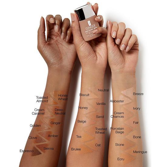 Clinique Even Better Glow Light Reflecting Makeup SPF 15 114 Golden