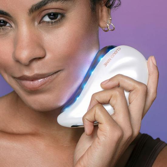 Cloud Nine Redefine Beauty Device