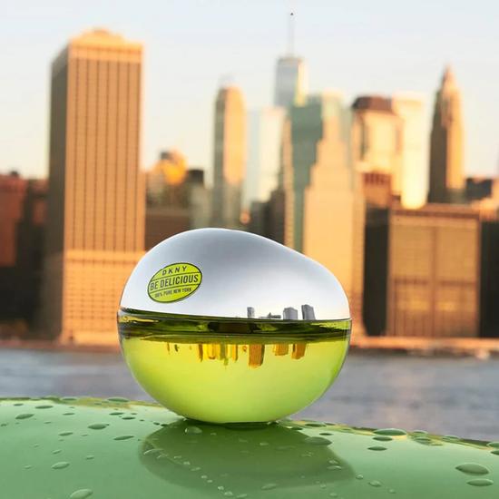 DKNY Be Delicious Women's Perfume Gift Set 30ml Eau De Parfum + 100ml Body Lotion