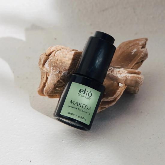 EKO BOTANICALS Radiance Ageless Botanical Oil MAKEDA 15ml