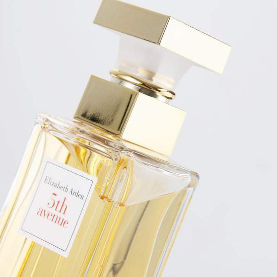 Elizabeth Arden 5th Avenue Eau De Parfum Gift Set 125ml Eau de Parfum + 100ml Body Lotion